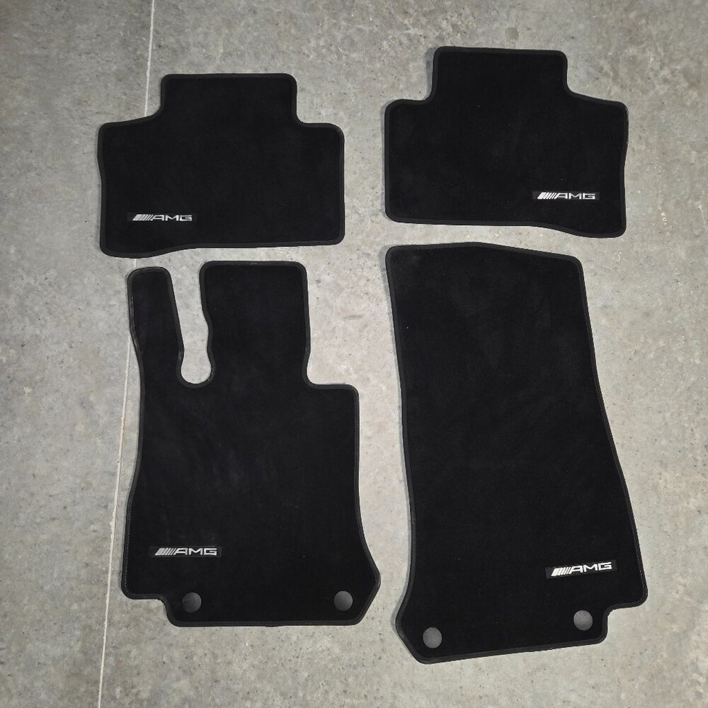 Mercedes Benz GLC 300 AMG floor mats